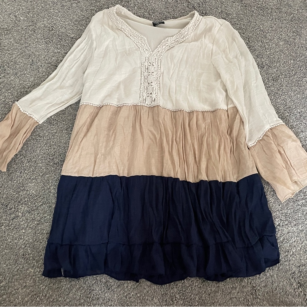 3-tier long-sleeve dress